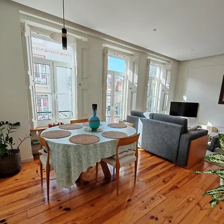 Διαμέρισμα Elegant Duplex Lumineux Au Coeur De Lisbonne *