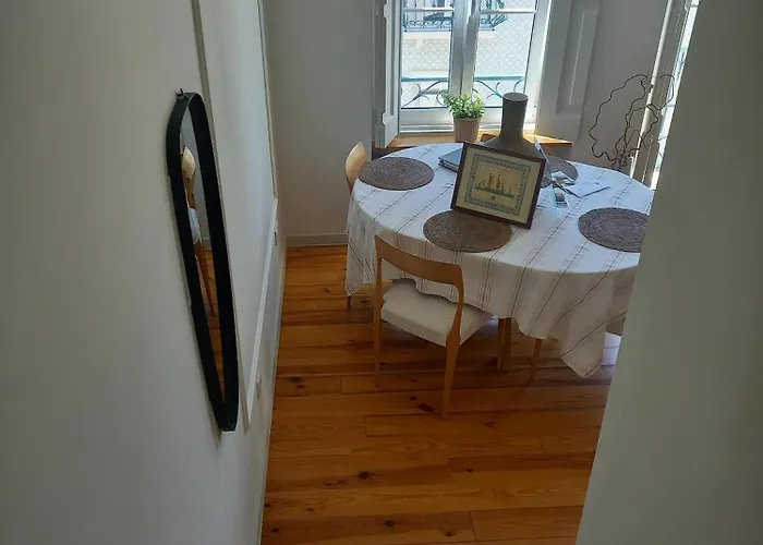 Apartman Elegant Duplex Lumineux Au Coeur De Lisbonne